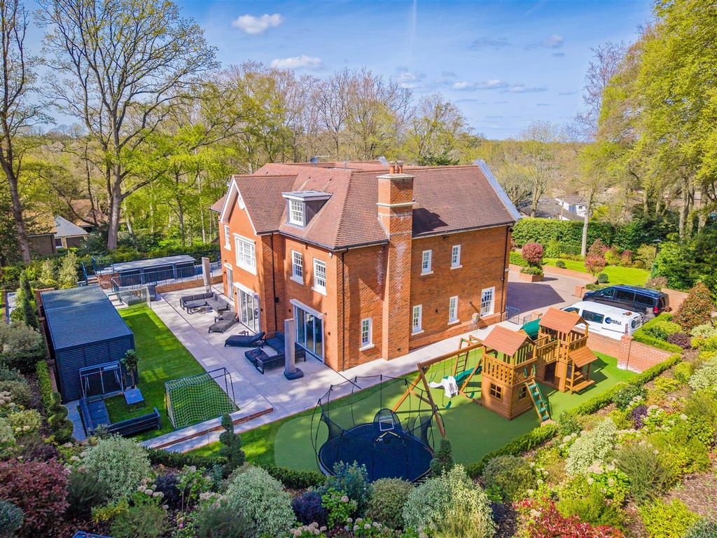 Additional image 40 of 6 bed detached house for saleBurleigh Lane, Ascot SL5