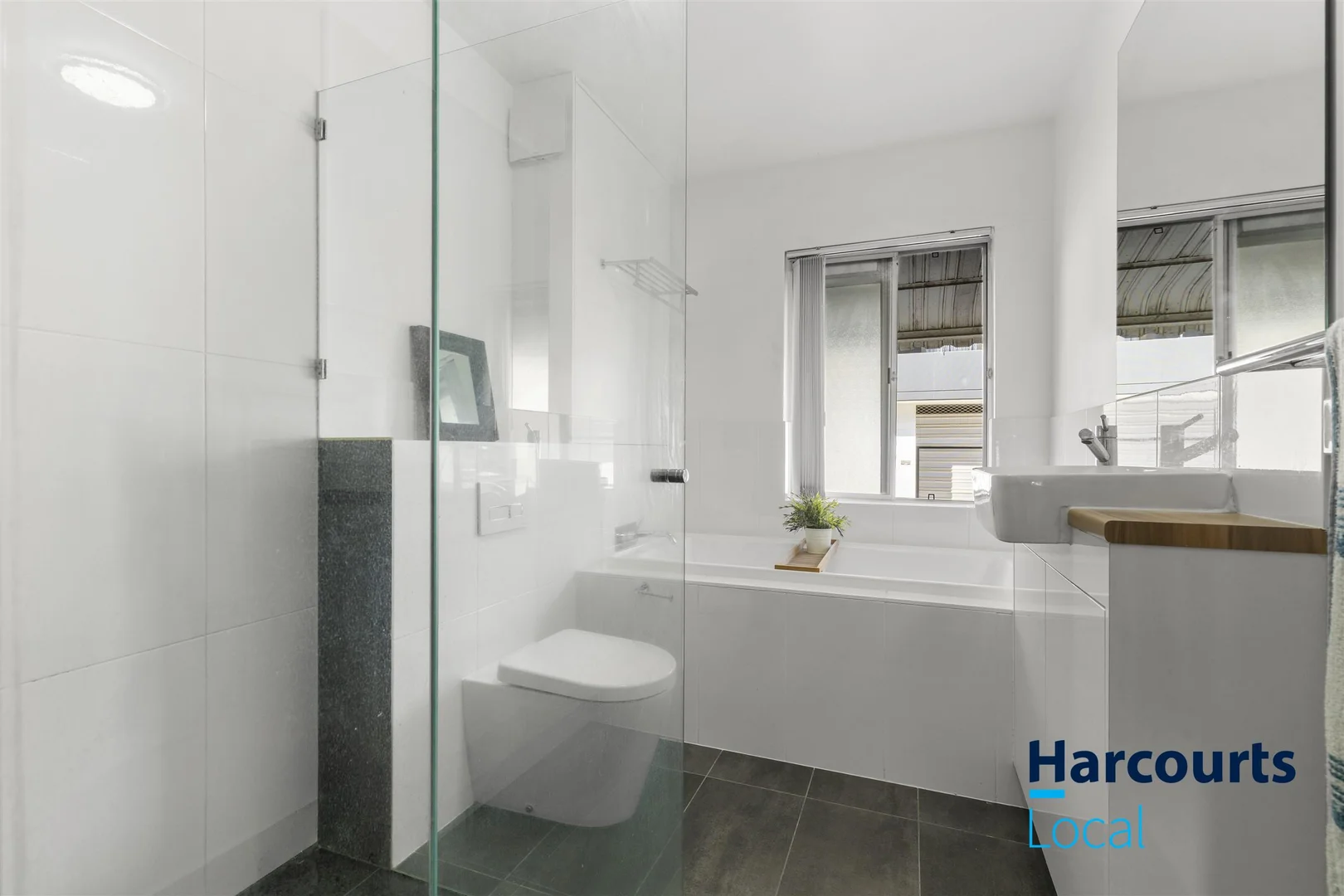 Additional image 10 of 1/34 View Street, Wooloowin QLD 4030