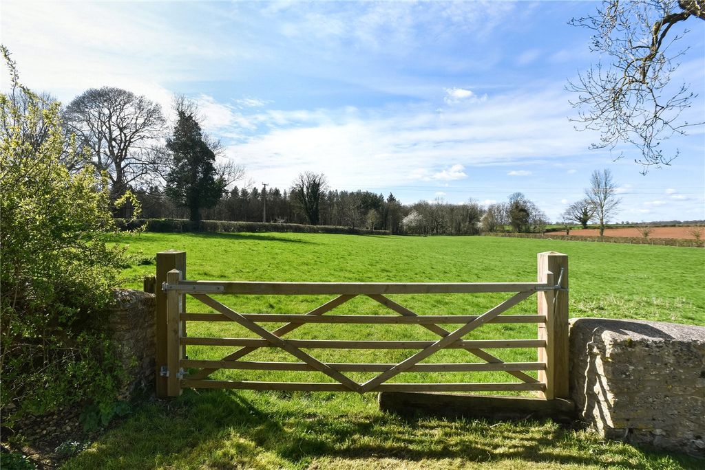 Additional image 18 of 6 bed detached house for saleMixbury, Brackley, Northamptonshire NN13