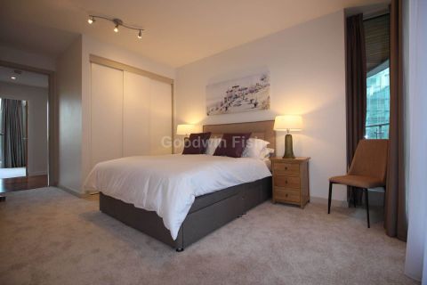 2 Leftbank, Spinningfields M3