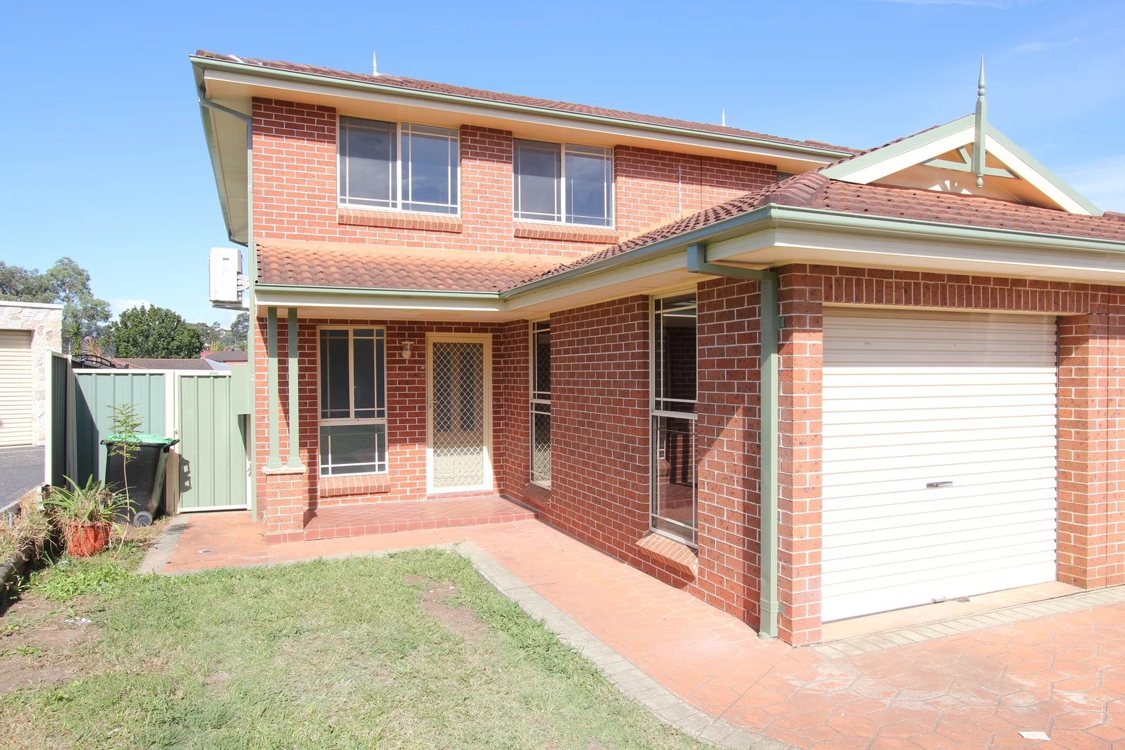 3B Eva Avenue, Green Valley NSW 2168