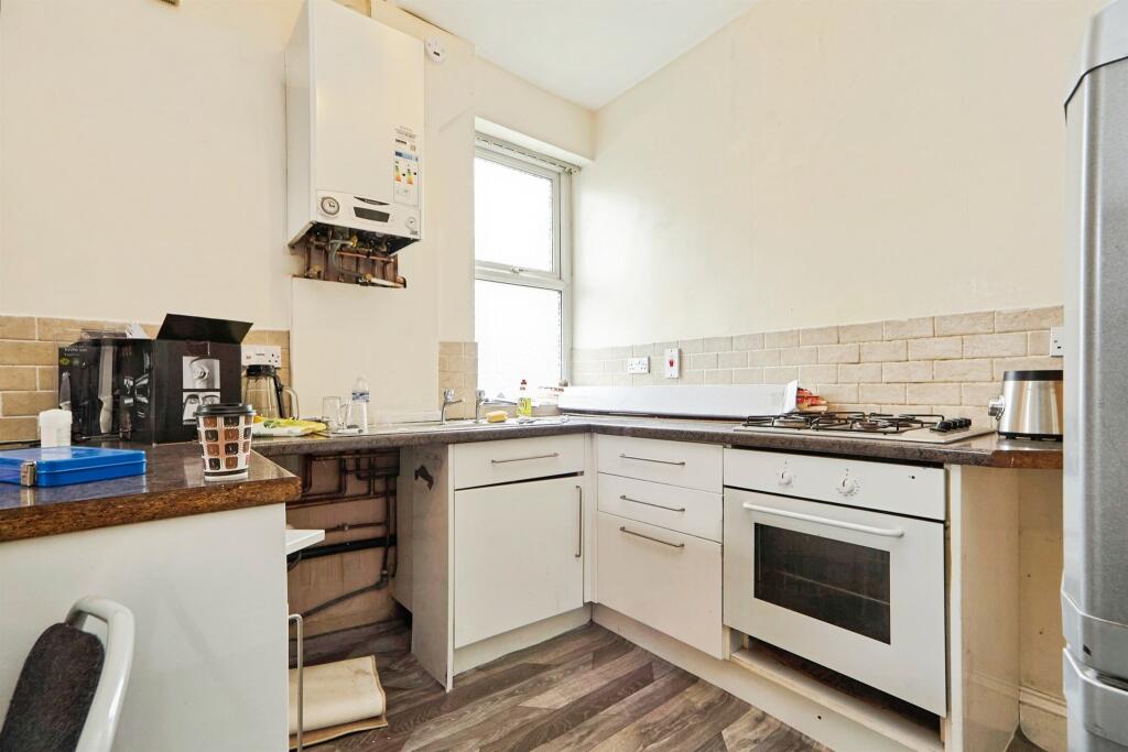 Hard Ings Road, Keighley photo 2
