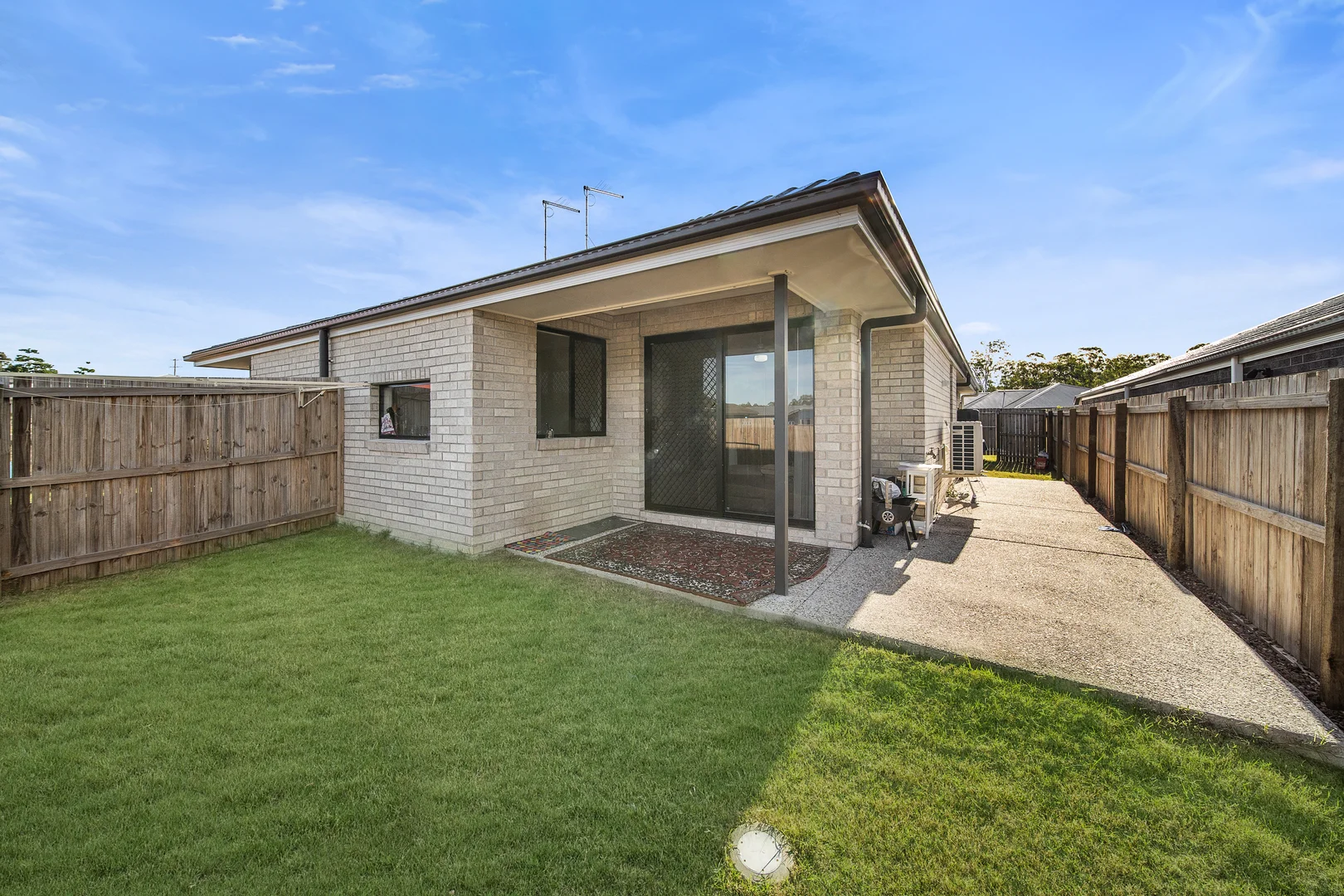 Additional image 8 of 1/16 Greenpark Drive, Crestmead QLD 4132