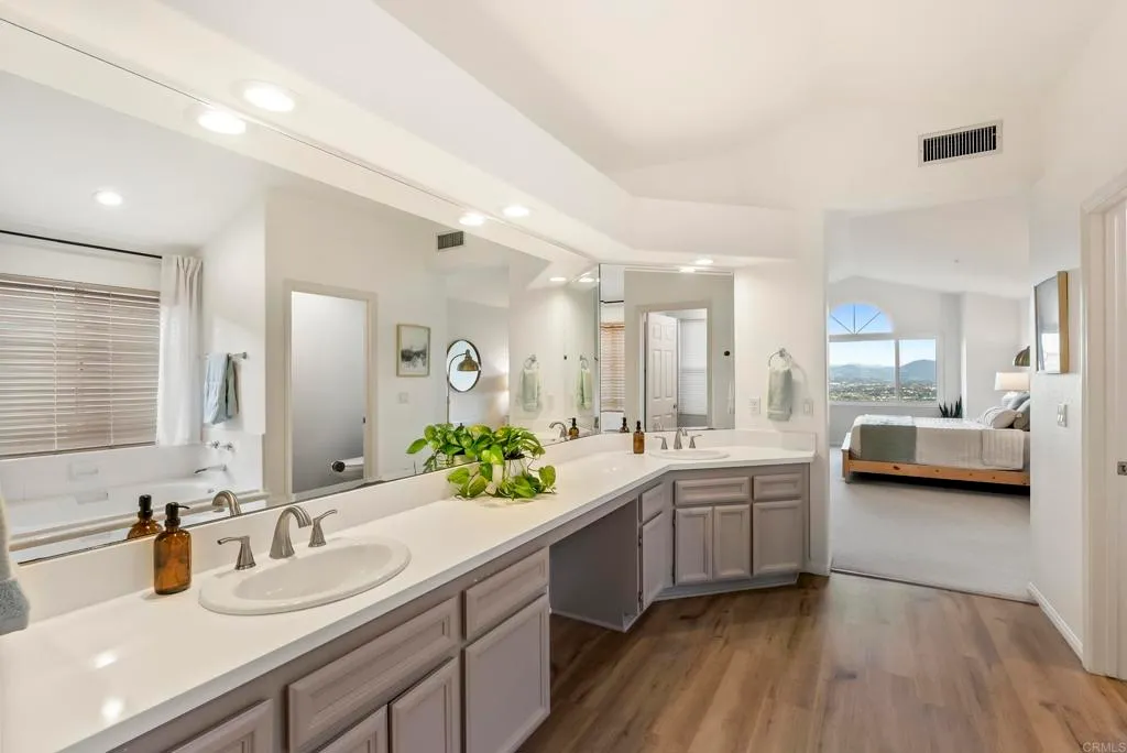 Additional image 33 of 2219 View Crest Glen, Escondido, CA 92026