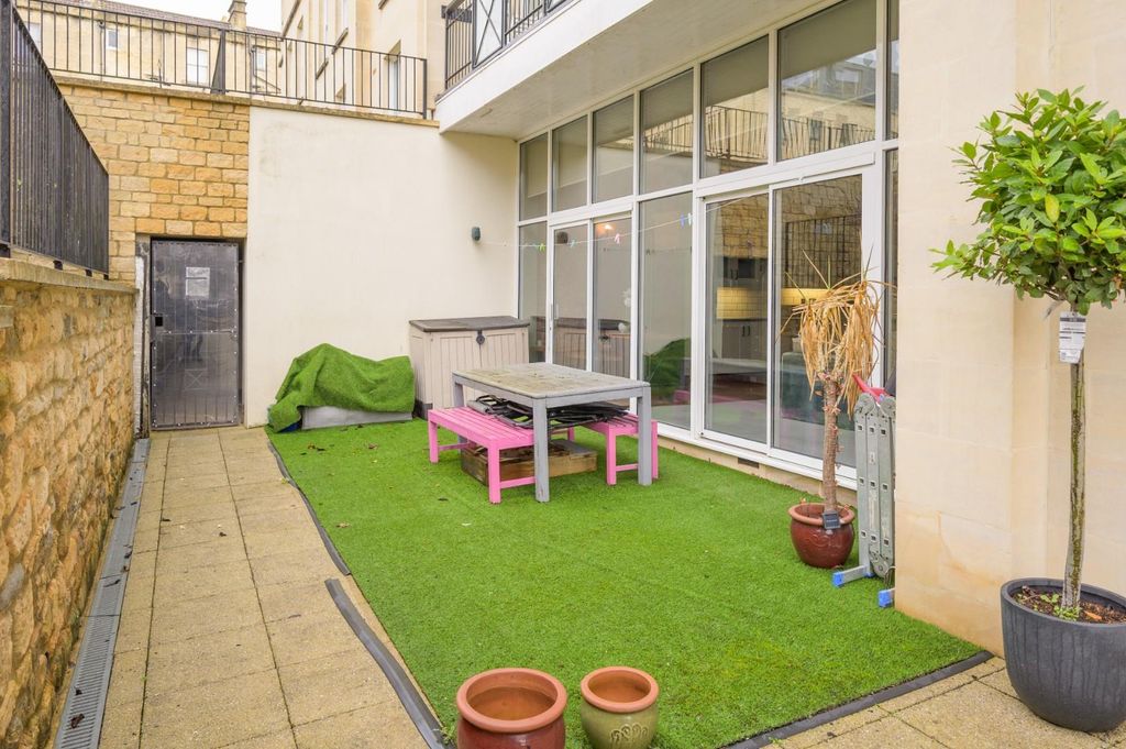 Additional image 14 of 2 bed flat for saleVictoria Bridge Road, Bath BA1