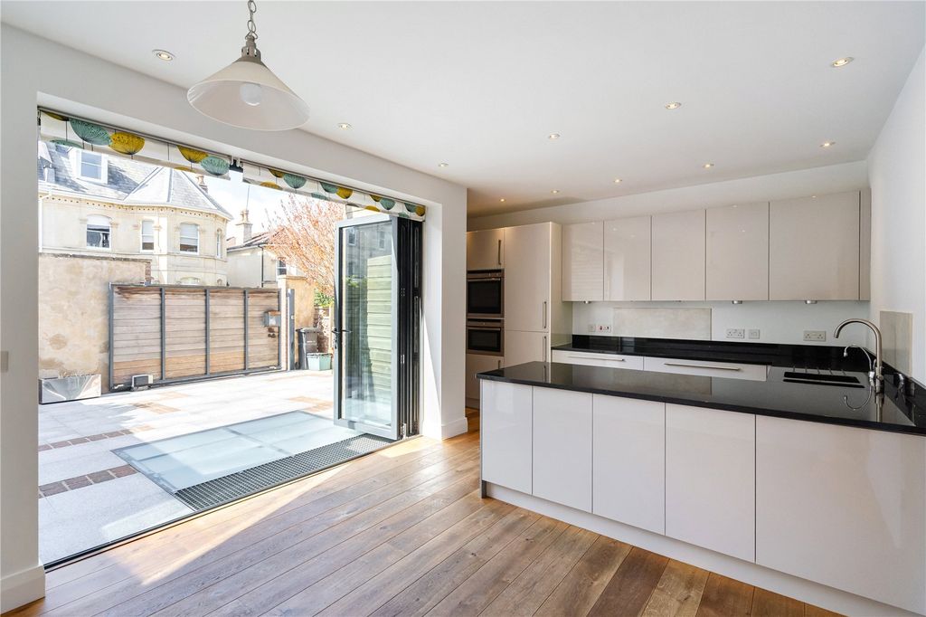 Additional image 5 of 4 bed semi-detached house for salePembroke Vale, Clifton, Bristol BS8