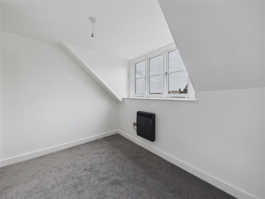 Additional image 9 of 2 bed flat for saleSparta House, Crackwell Street, Tenby SA70