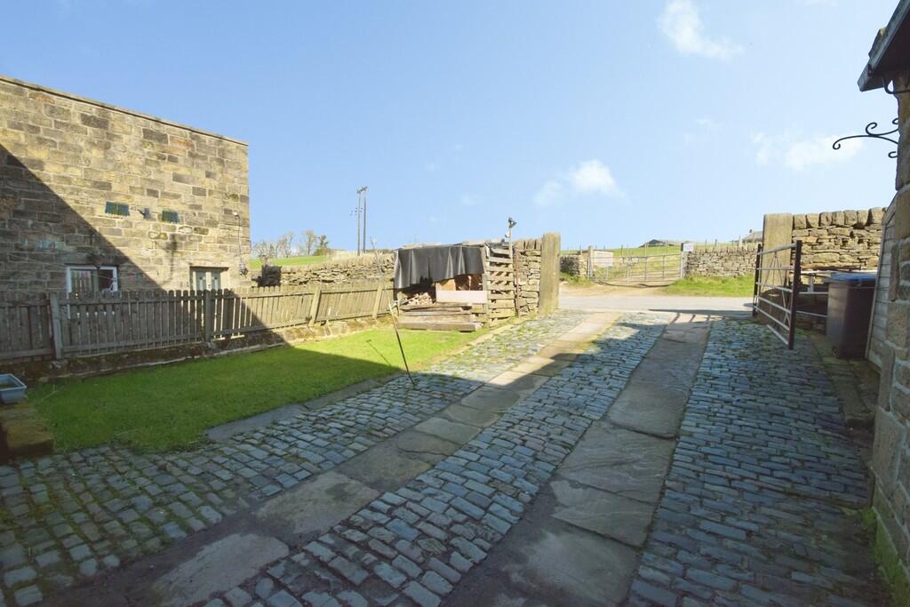 Additional image 31 of Back Shaw Farm, Back Shaw Lane