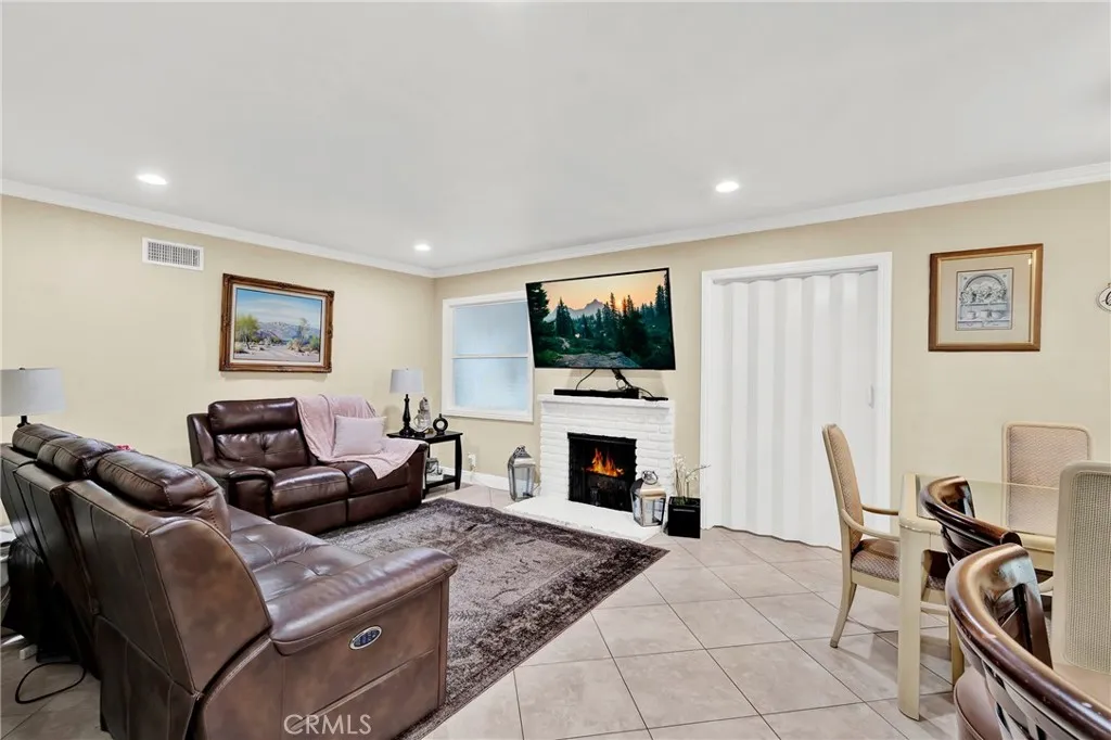 Additional image 50 of 2501 Deodar st, Santa Ana, CA 92705