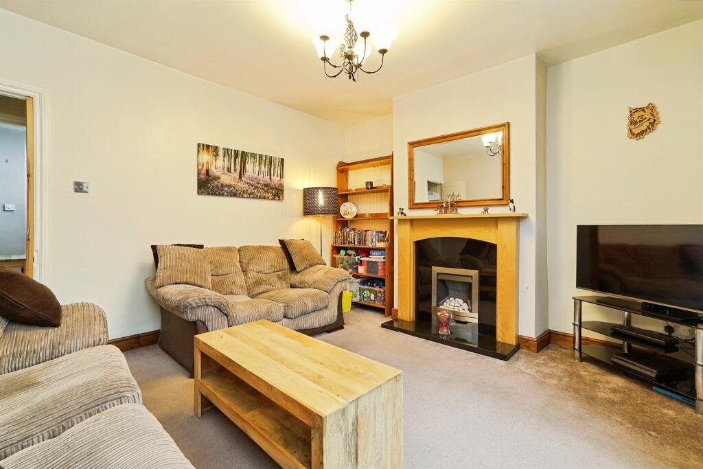 Caister Street, Keighley photo 2