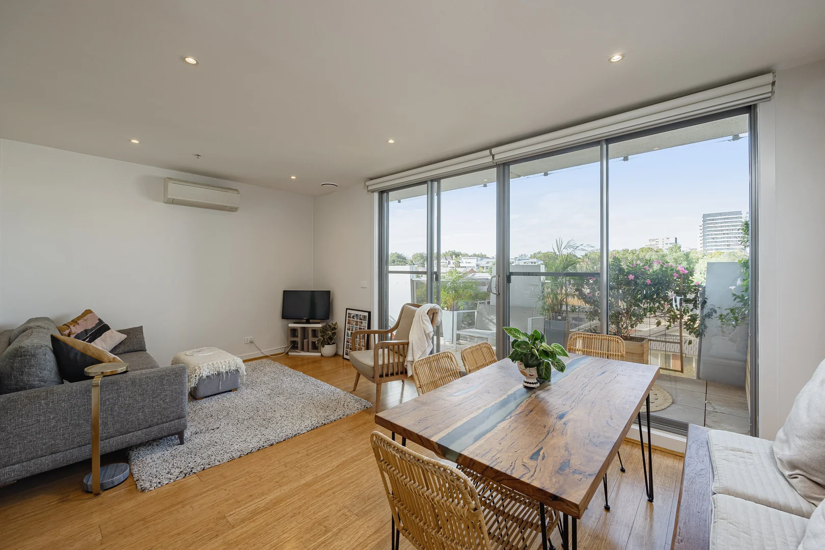 Additional image 3 of 401/13 Wellington Street, St Kilda VIC 3182