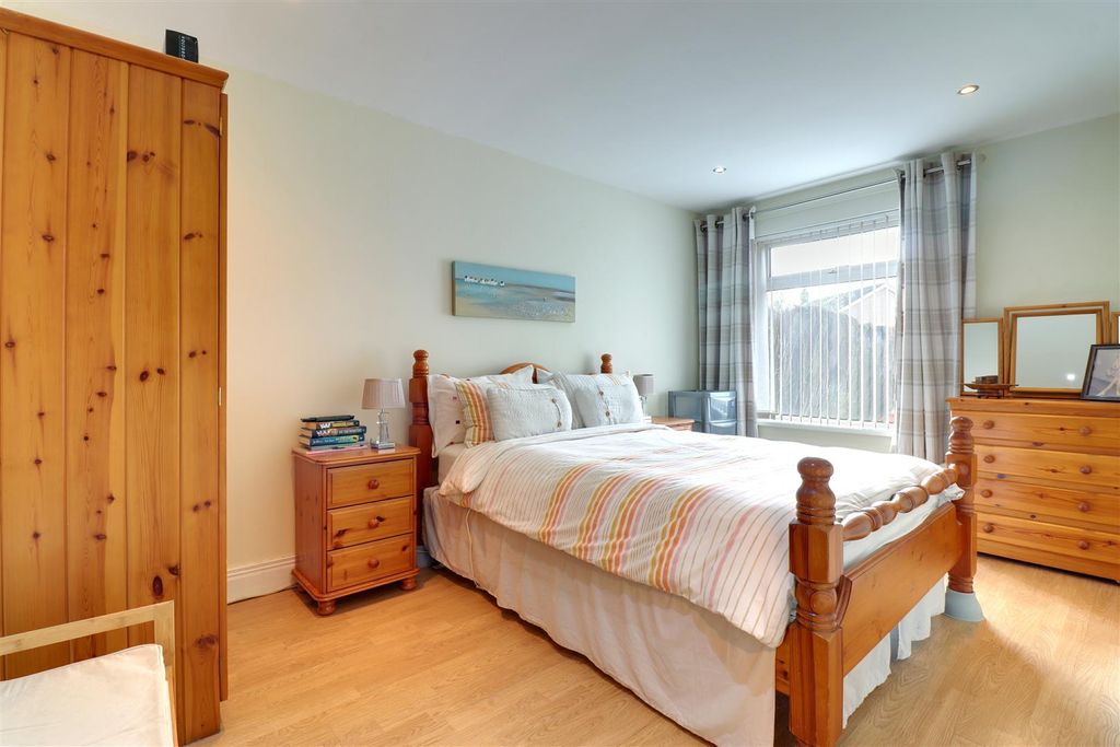 Additional image 10 of 2 bed semi-detached bungalow for sale11 Thornleigh Crescent, Newtownards BT23