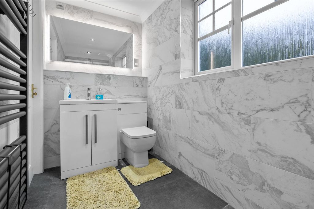 Additional image 14 of 4 bed detached house for saleKingfisher Close, Hartlepool TS26