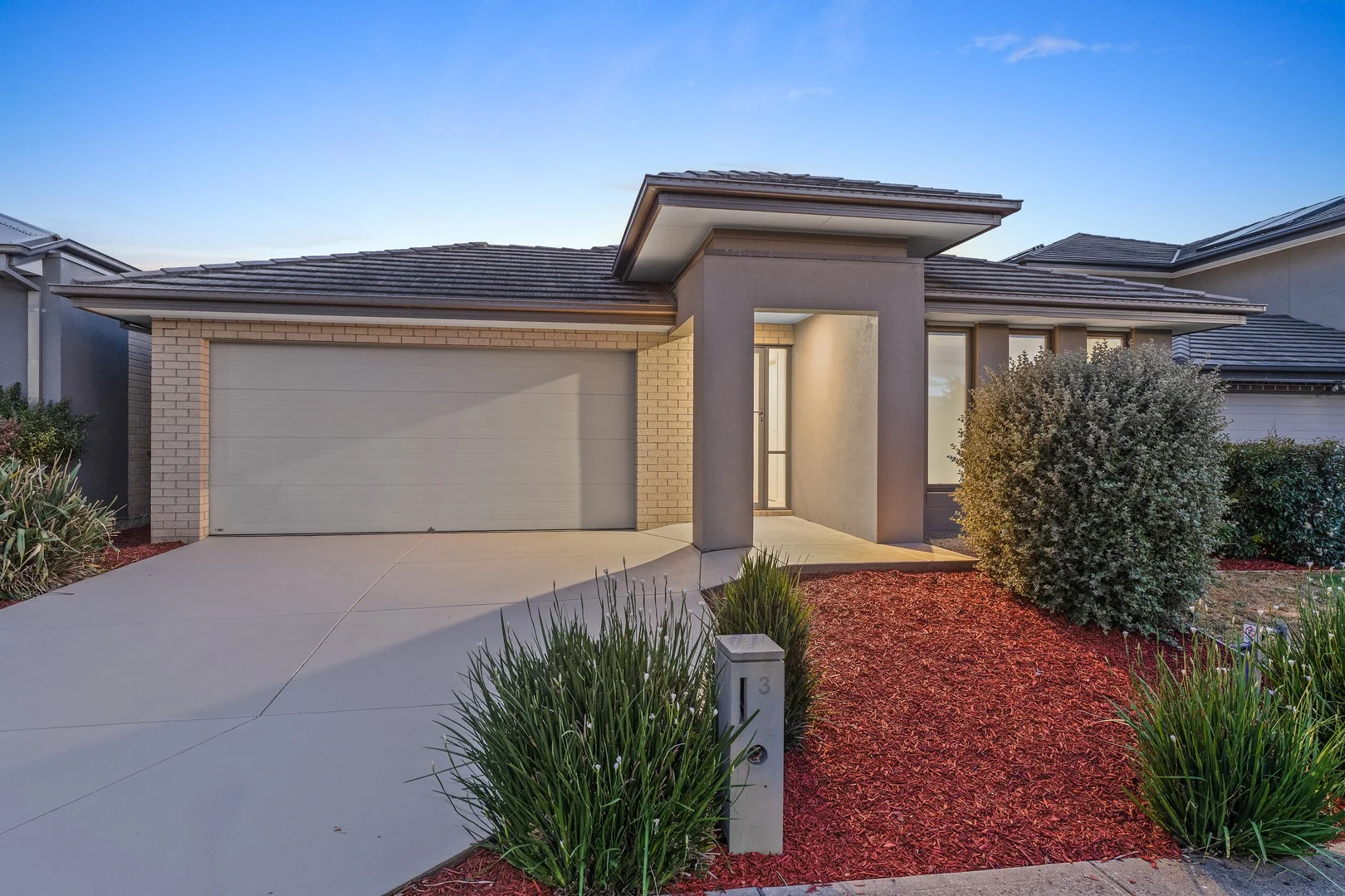 3 Arapiles St, Cranbourne North VIC 3977