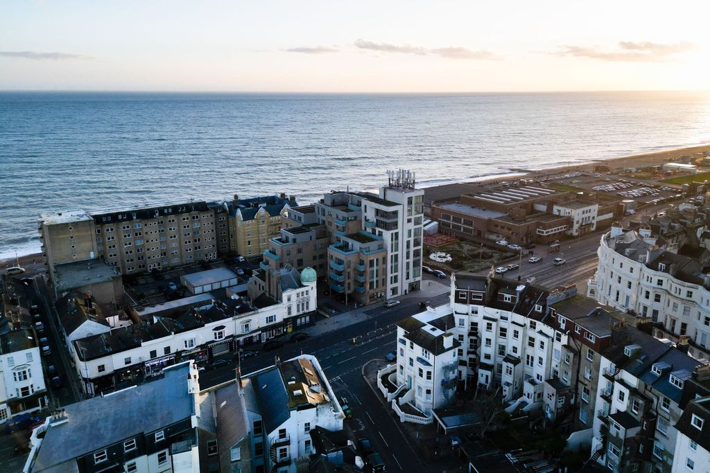 Additional image 30 of 3 bed flat for saleKingsway, Hove BN3