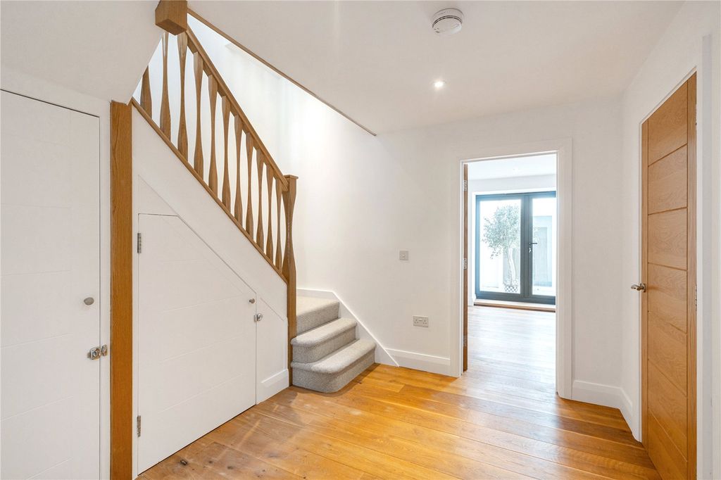 Additional image 9 of 4 bed semi-detached house for salePembroke Vale, Clifton, Bristol BS8
