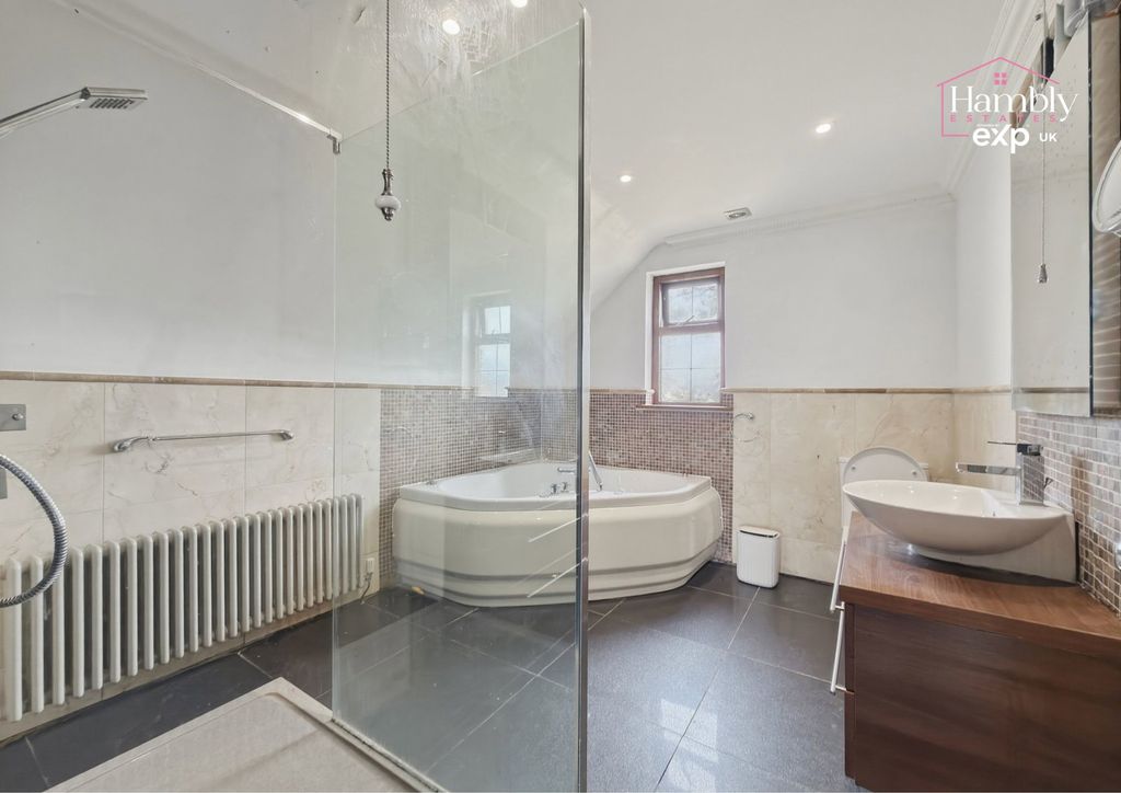 Additional image 18 of 6 bed detached house for salePenyrheol, Pontypool NP4