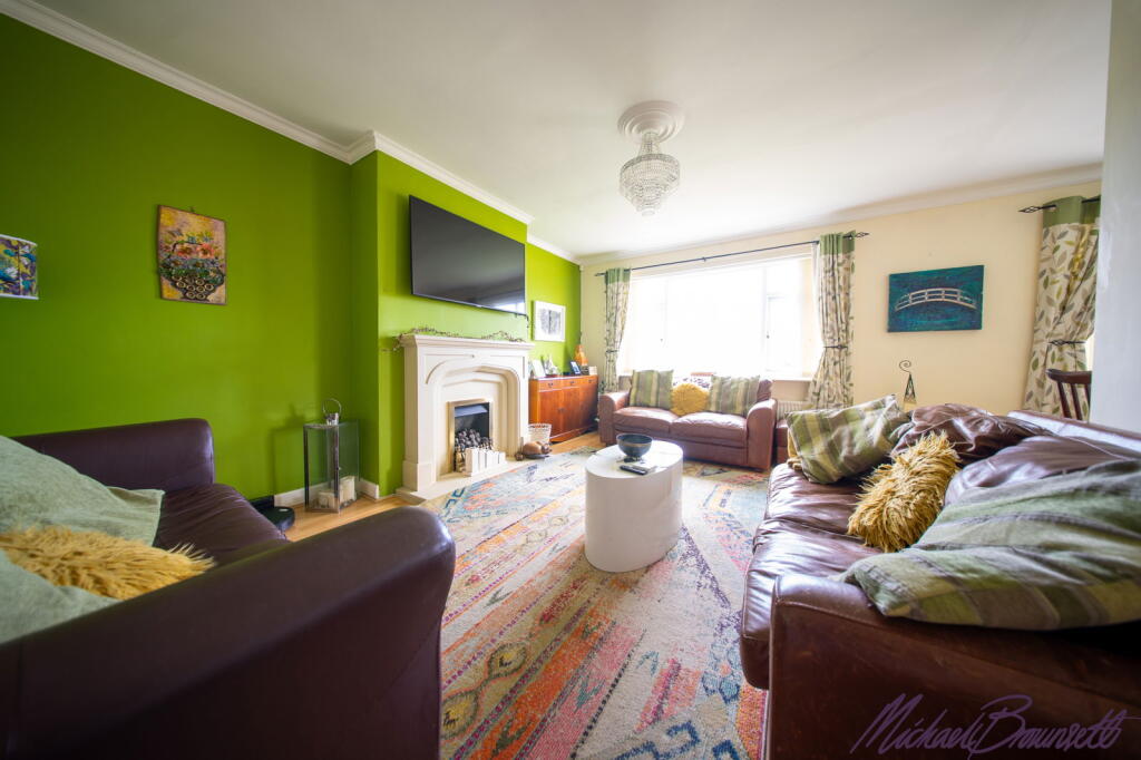 Additional image 4 of Gregory Crescent, Bradford, BD7 4PG