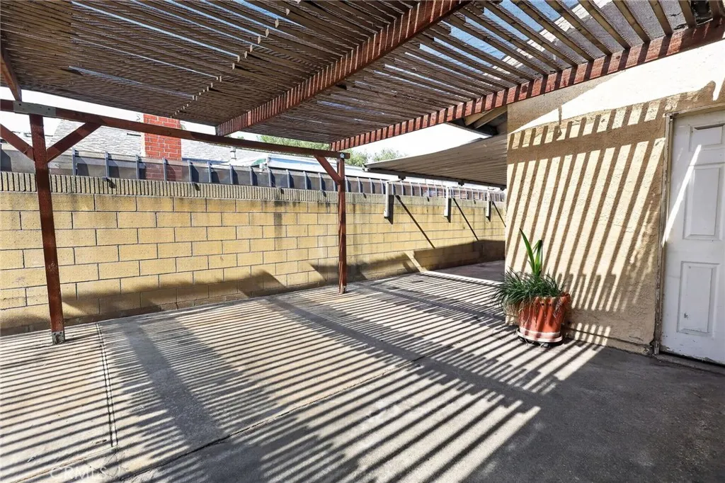 404 S 3rd St, Montebello, CA 90640