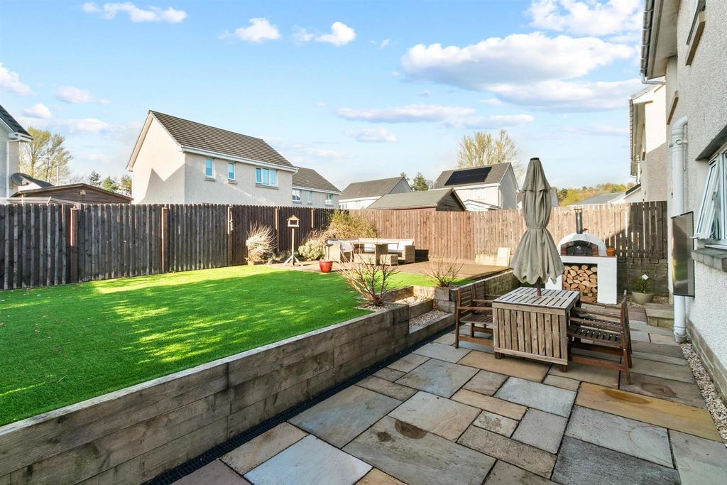 Additional image 2 of 4 bed detached house for saleKinglas Drive, Dumbarton G82
