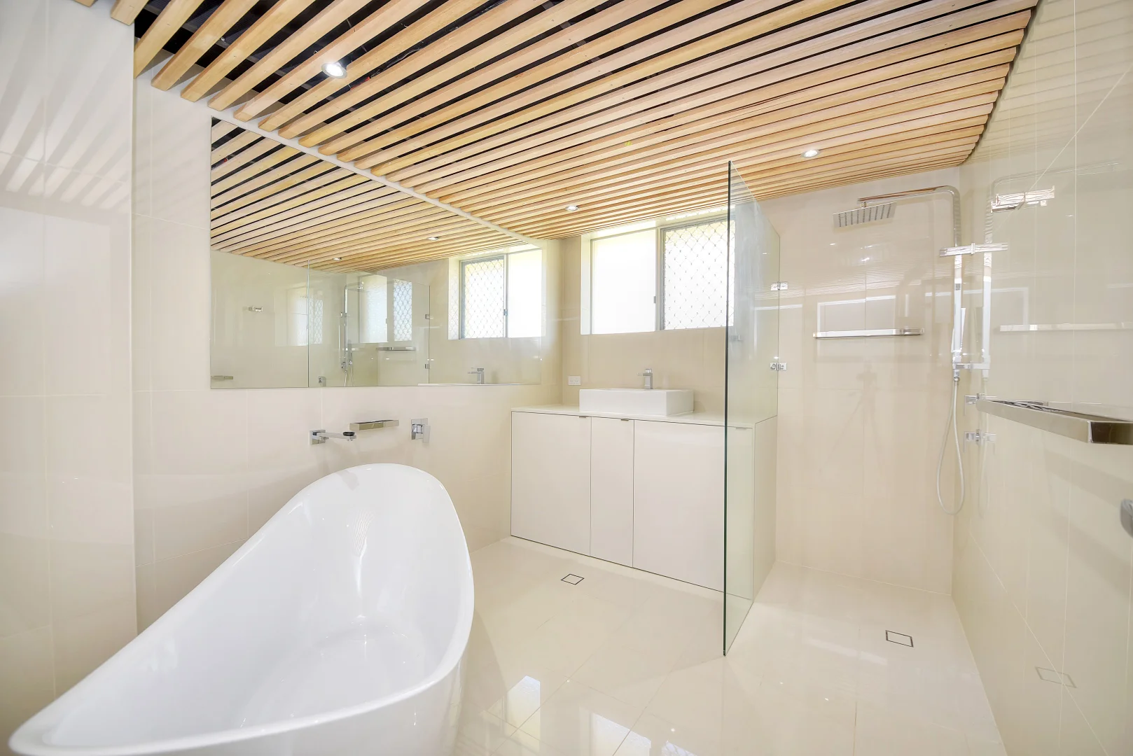 Additional image 3 of 9/280 Hedges Avenue, Mermaid Beach QLD 4218