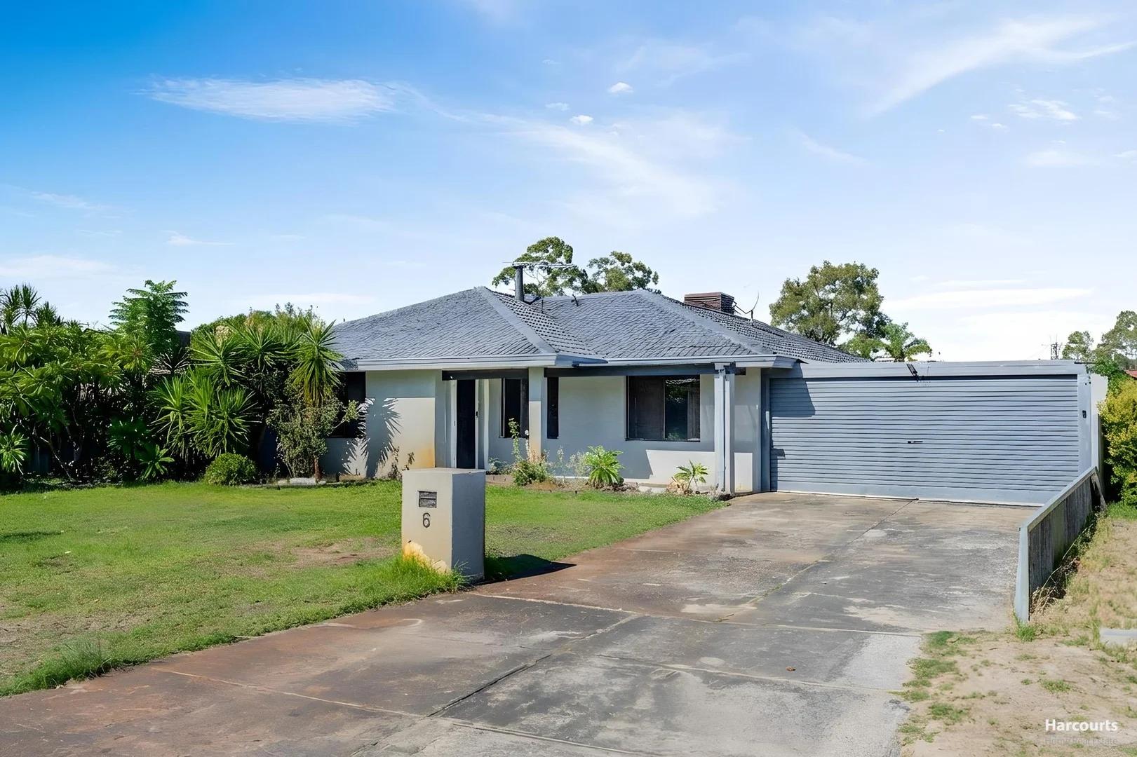 6 Beechcroft Place, Camillo WA 6111