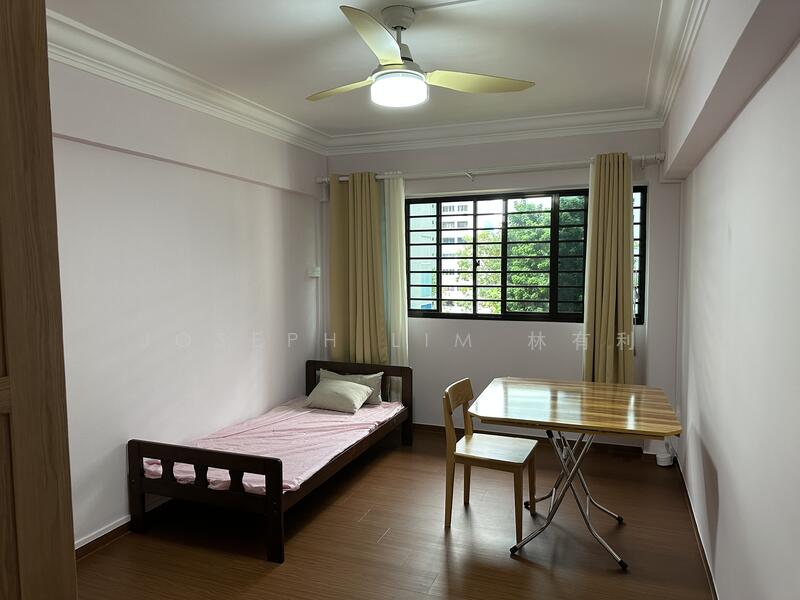 306 Hougang Avenue 5 photo 3