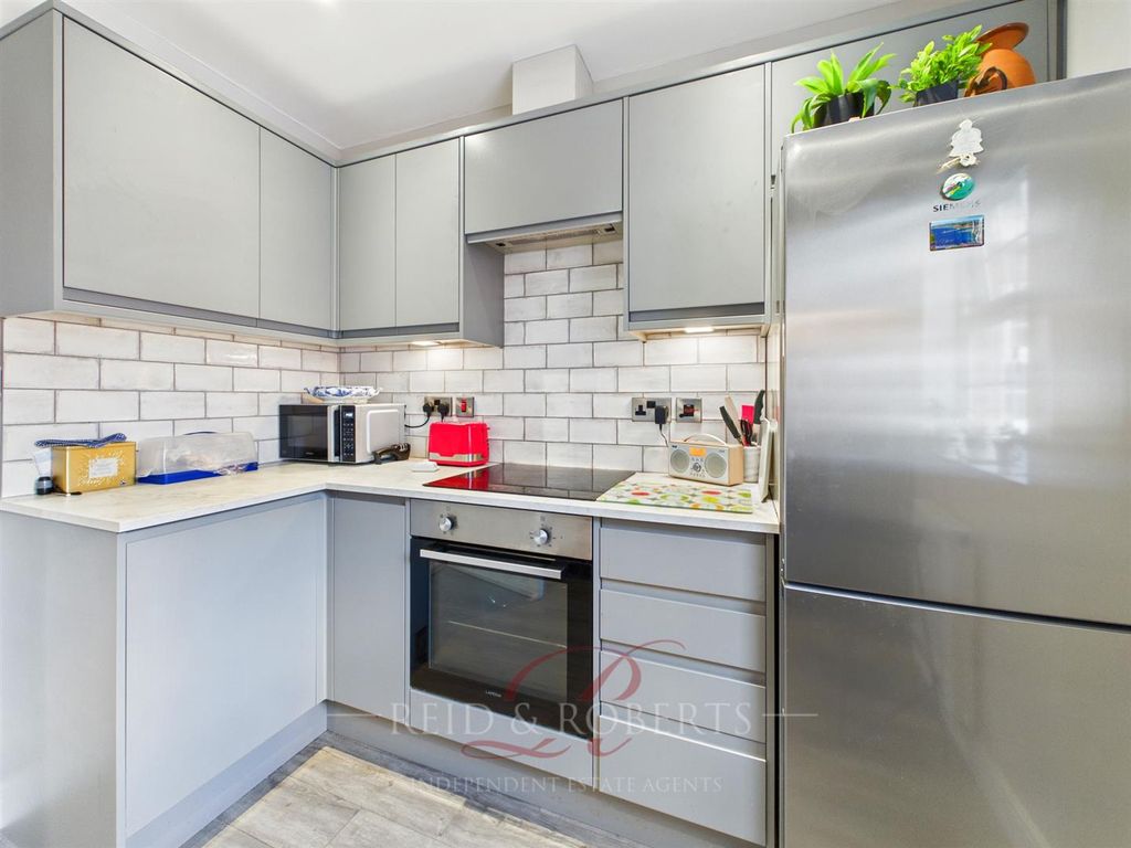Additional image 13 of 2 bed flat for saleActon Hall Walks, Wrexham LL12