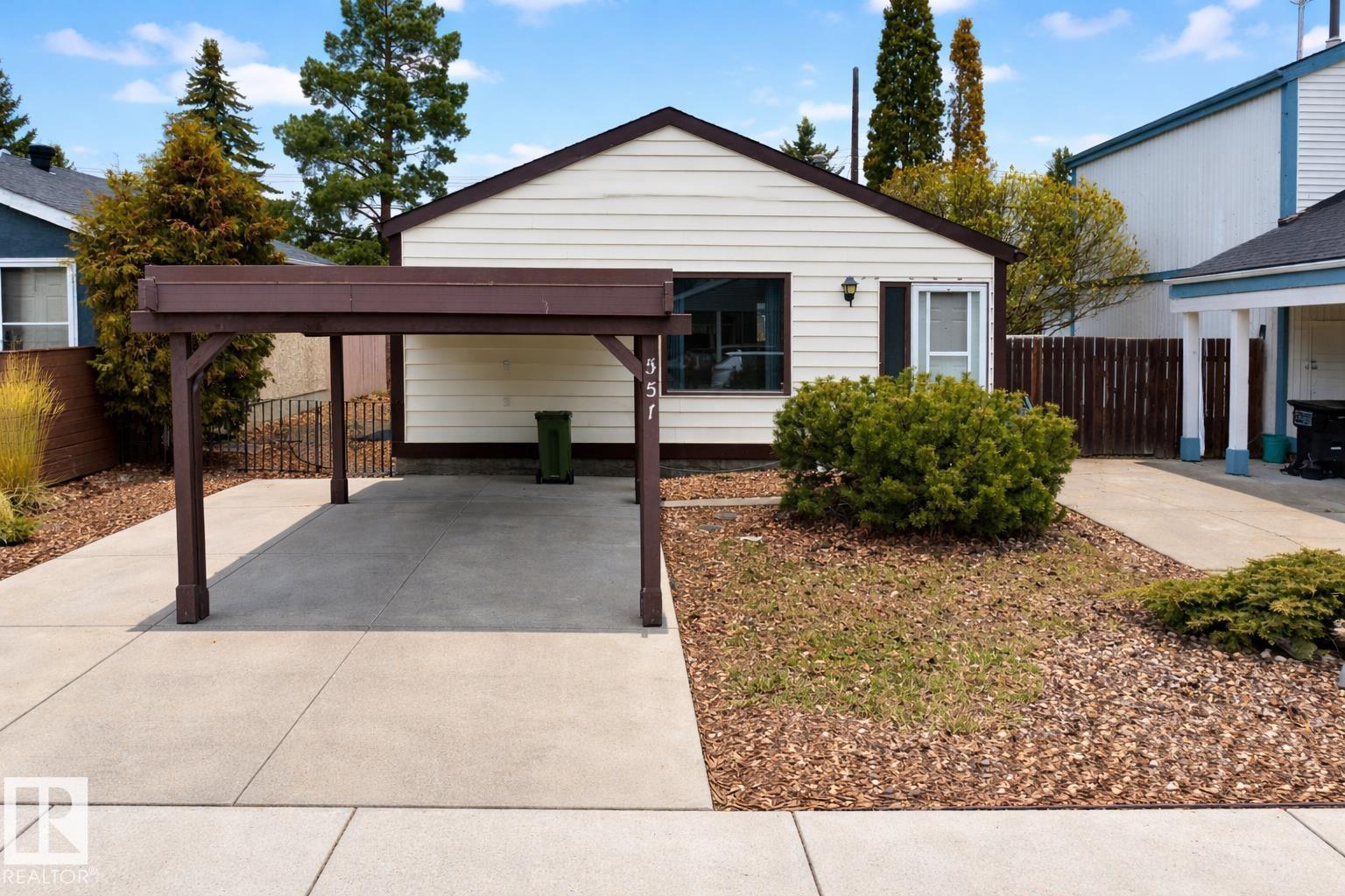 5514 93A AV NW