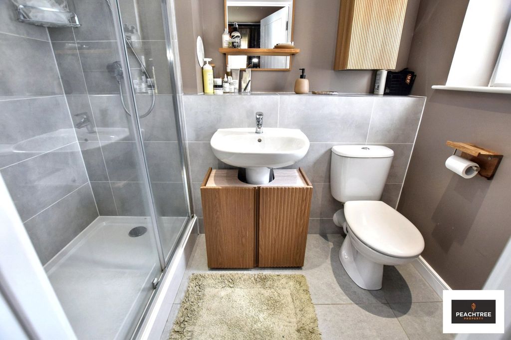 Additional image 12 of 2 bed flat for saleClydeside Terrace, Renfrew, Renfrewshire PA4
