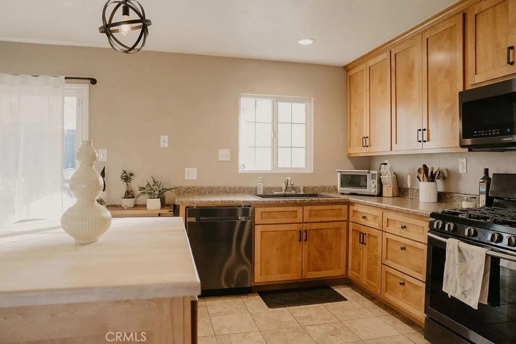 Additional image 46 of 1240 E Navajo St, Barstow, CA 92311