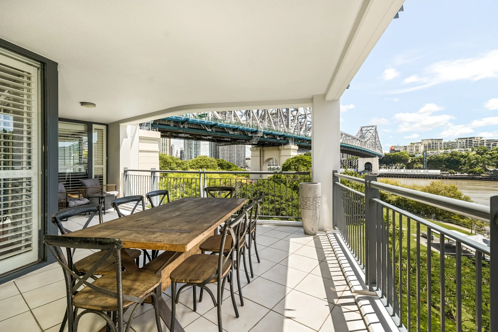 1 Holman Street, Kangaroo Point QLD 4169