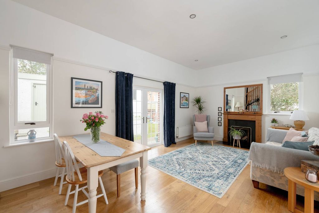 Additional image 2 of 3 bed flat for sale7 South Hamilton Road, North Berwick EH39