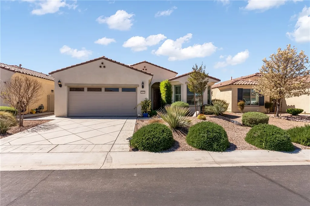 11614 Cascade Street, Apple Valley, CA 92308