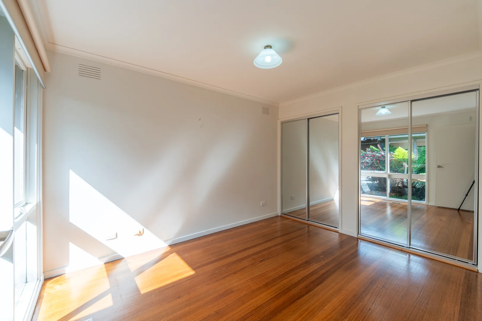 Additional image 9 of 35 Roycroft Avenue, Mill Park VIC 3082