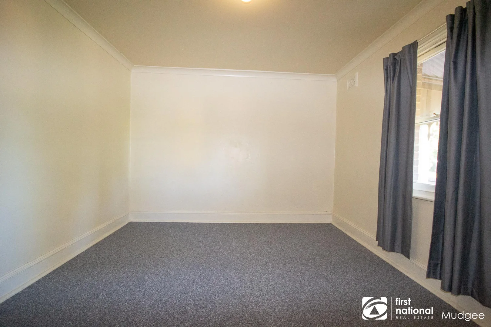 34 Lawson Street, Mudgee NSW 2850 photo 2