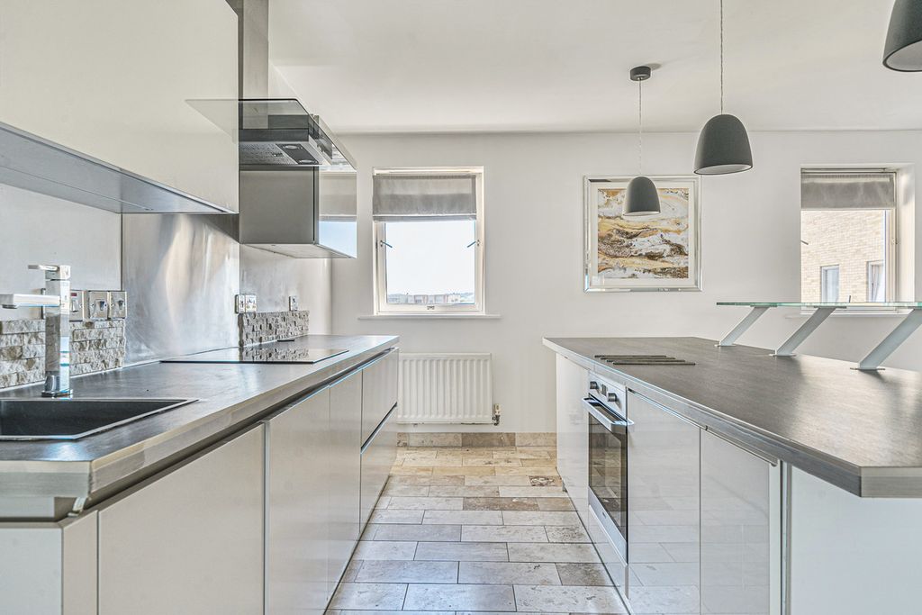 Additional image 5 of 3 bed flat for saleEstuary House, Portishead BS20