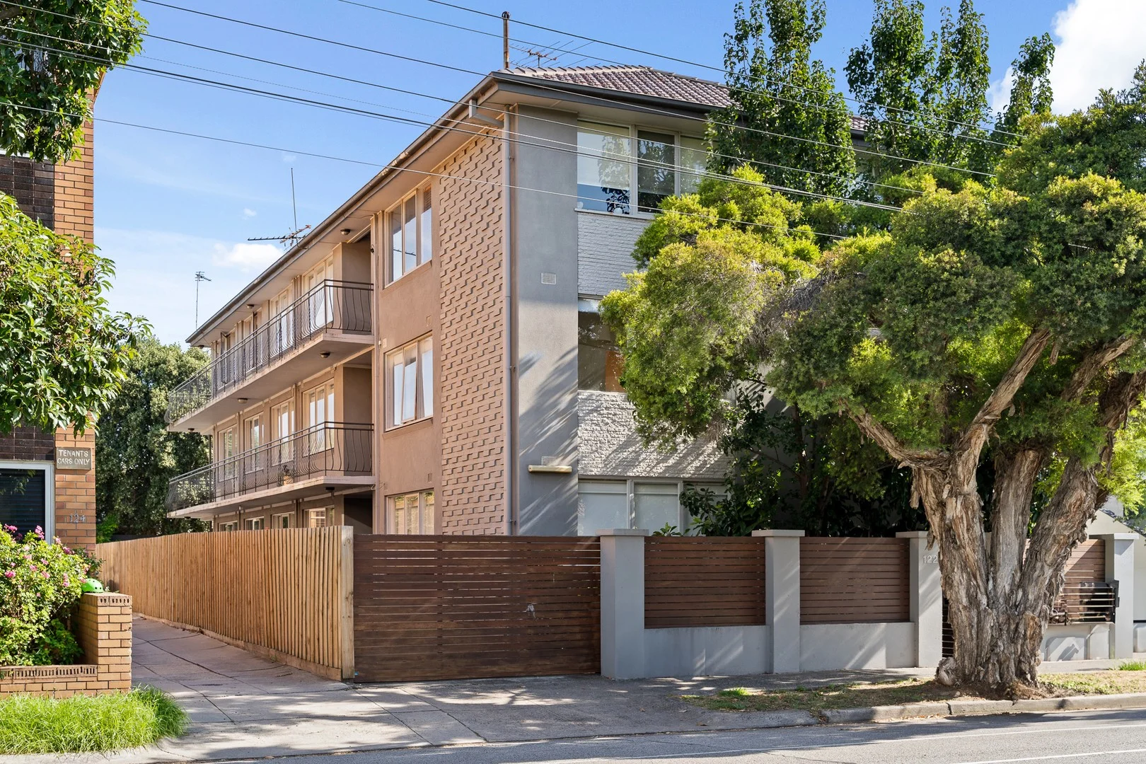 4/122 Glen Huntly Road, Elwood VIC 3184