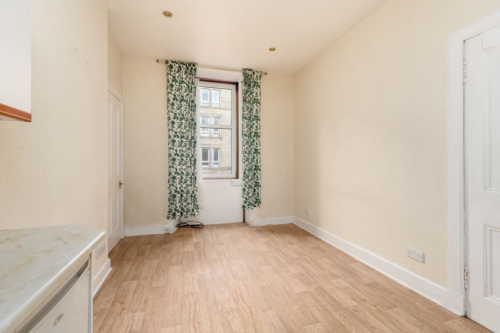 Additional image 3 of 1 bed flat for sale10, 1F2, Wardlaw Street, Edinburgh EH11