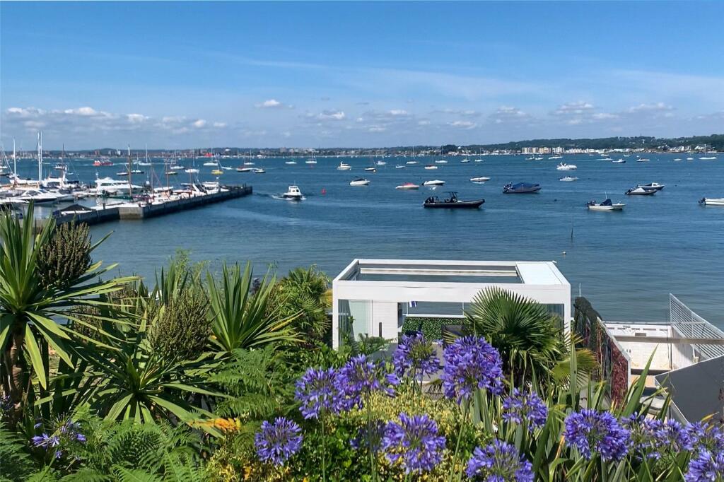 The Horseshoe, Poole, Dorset, BH13