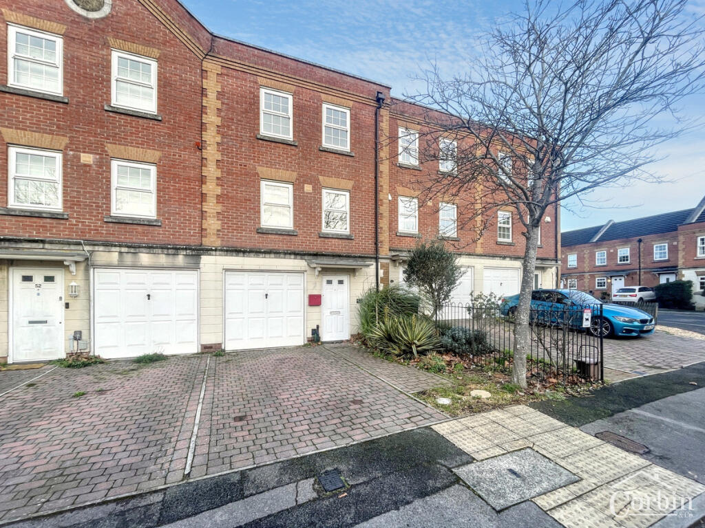 St Georges Drive, Bournemouth, BH11 8