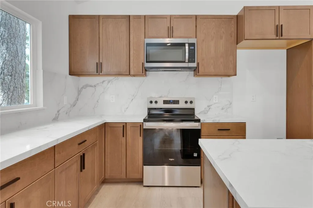 Additional image 15 of 40166 Esterly Ln, Big Bear Lake, CA 92315