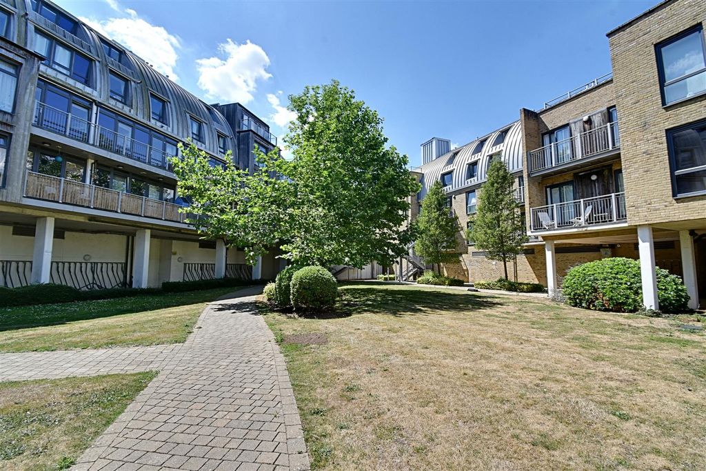 Additional image 11 of 2 bed flat for saleElder Court, Hertford SG13