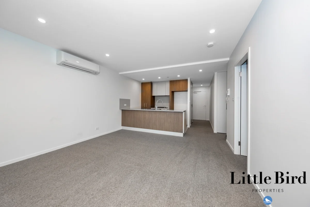 125/9 Irving Street, Phillip ACT 2606 photo 2