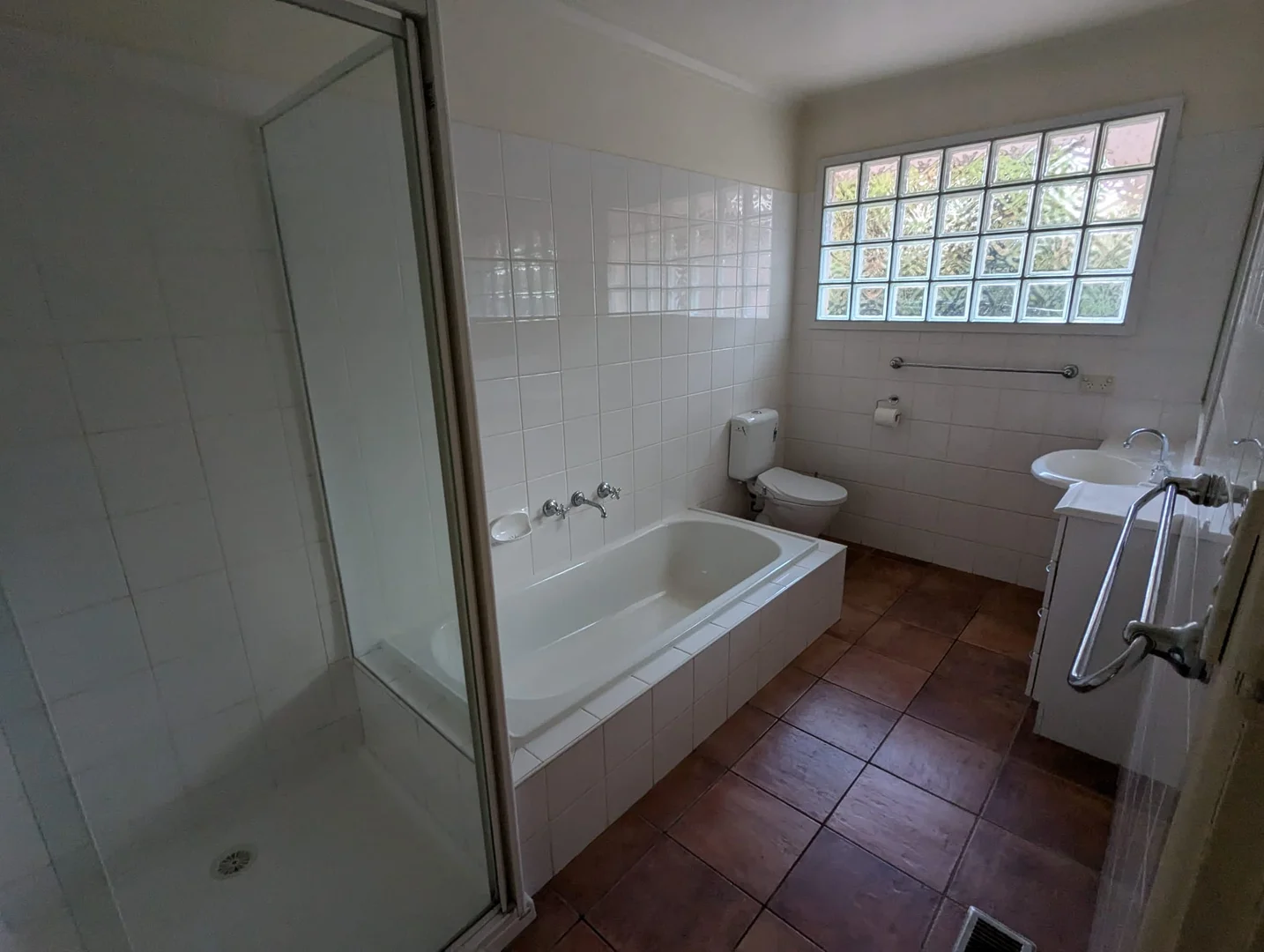 Additional image 9 of 2 Appletree Drive, Glen Waverley VIC 3150