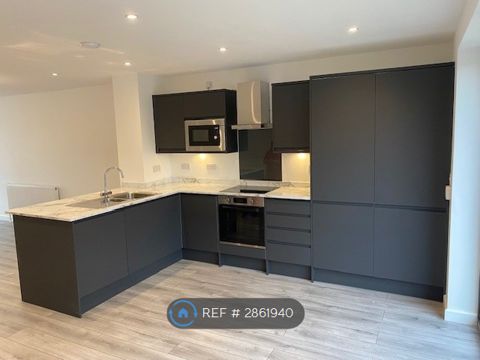 Moss Lane East, Manchester M14