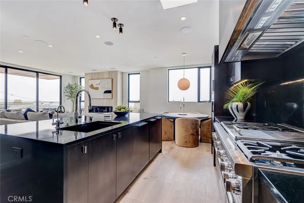 Additional image 13 of 315 25th, Manhattan Beach, CA 90266