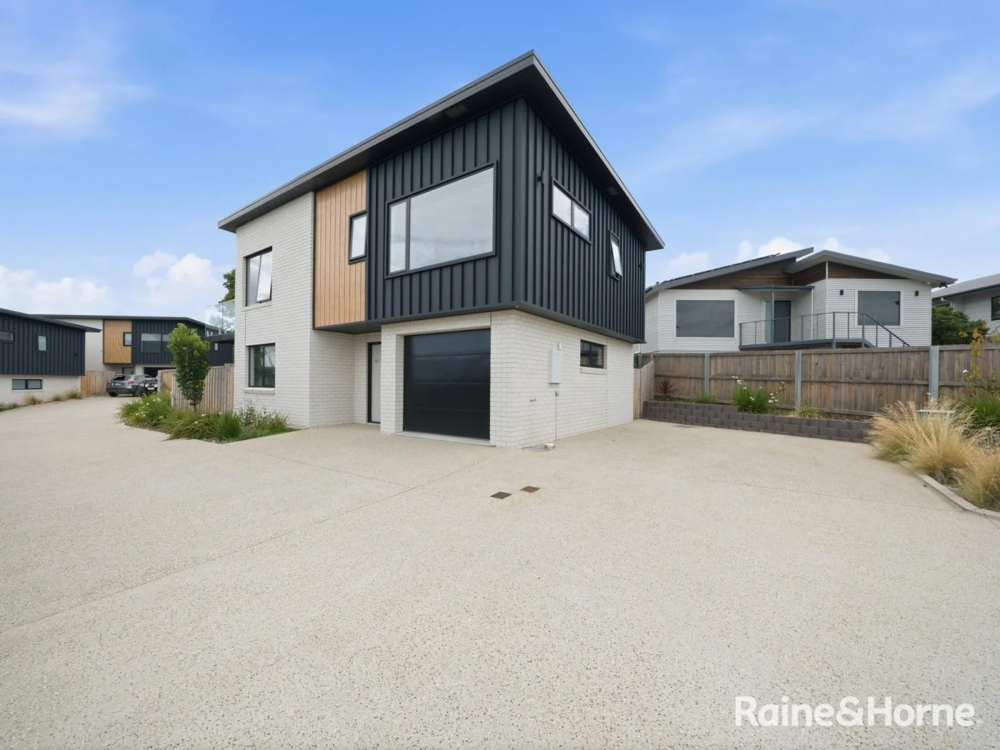 1/10 Garrett Court, Oakdowns TAS 7019