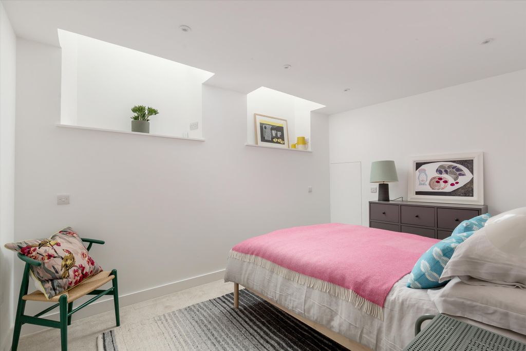 Additional image 14 of 2 bed flat for saleCircus Lane, Edinburgh EH3