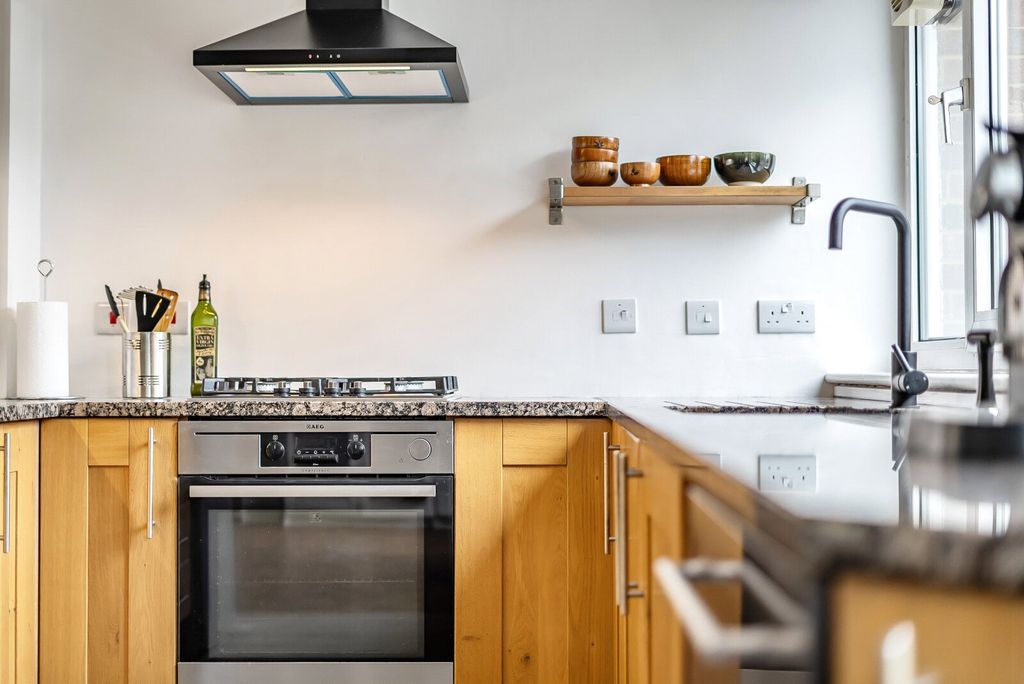 Additional image 14 of 3 bed end terrace house for saleHigh Point, Weybridge KT13
